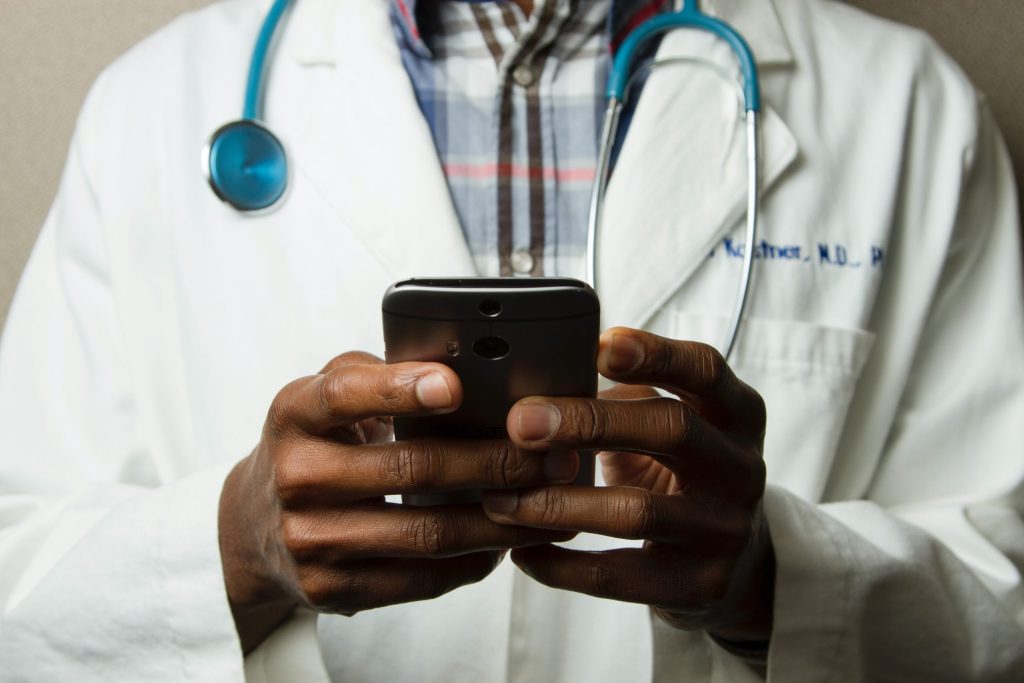 marketing para clinicas - Agência M4H